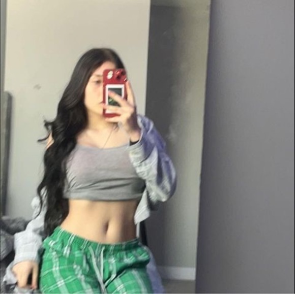 Meet your Posher, Cassidy - Picture 1 of 1